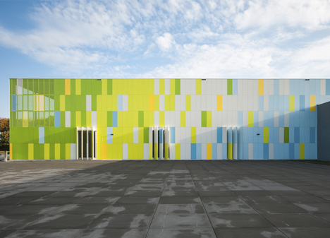 De Rietlanden Sports Hall by Slangen + Koenis Architects
