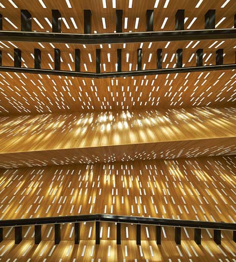 Market Hall by Robbrecht en Daem and Marie-José Van Hee