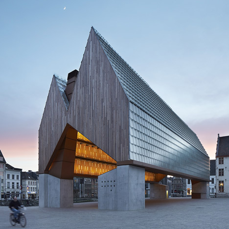 Market Hall by Robbrecht en Daem and Marie-José Van Hee