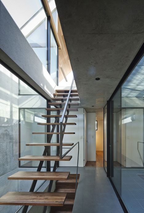 NEUT by Apollo Architects & Associates NEUT by Apollo Architects & Associates