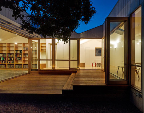 Profile House by BLOXAS Profile House by BLOXAS