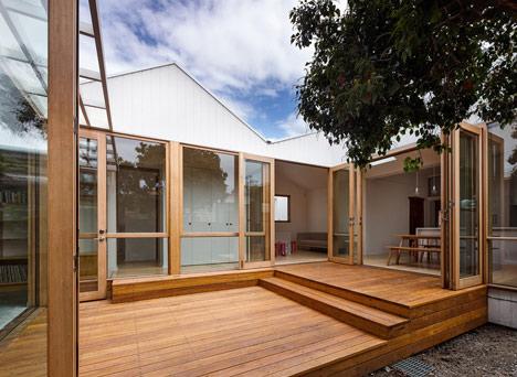 Profile House by BLOXAS Profile House by BLOXAS