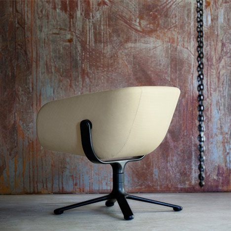 Scoop chair by KiBiSi for Globe Zero 4