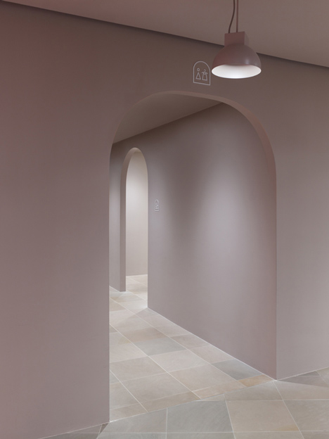 La Rinascente womenswear department by Nendo La Rinascente womenswear department by Nendo