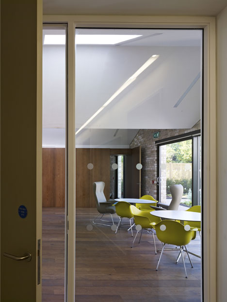 North London Hospice by Allford Hall Monaghan Morris North London Hospice by Allford Hall Monaghan Morris