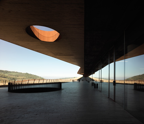 Antinori Winery by ARCHEA ASSOCIATI Antinori Winery by ARCHEA ASSOCIATI