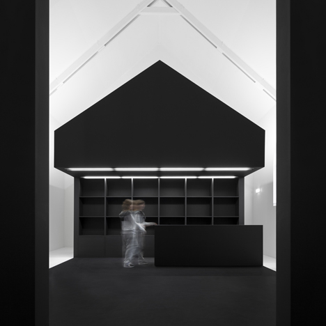Centro Interpretação do Românico Paredes by spaceworkers