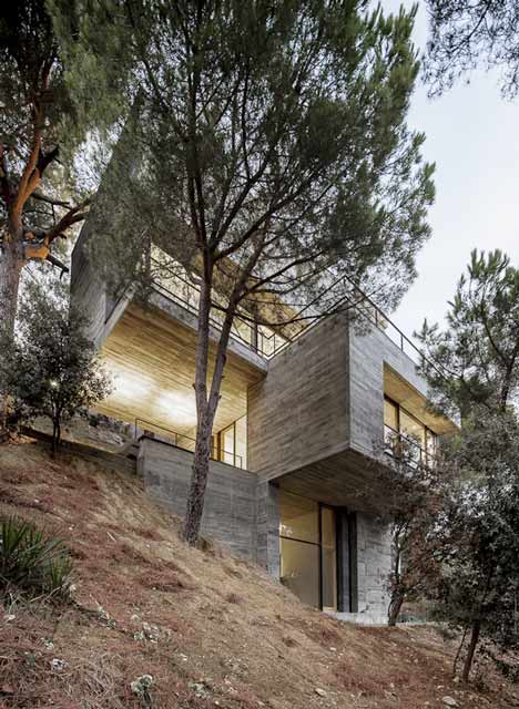 Mediterrani 32, Sant Pol de Mar by Daniel Isern