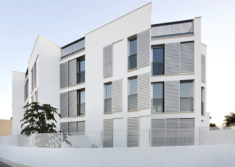 14 Official Proteccion Housing in Ibiza by Castell-Pons Arquitectes