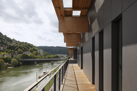 Besançon Art Centre and Cité de la Musique by Kengo Kuma and Associates Besançon Art Centre and Cité de la Musique by Kengo Kuma and Associates