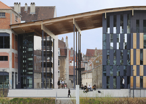 Besancon Art Centre and Cite de la Musique by Kengo Kuma and Associates Besancon Art Centre and Cite de la Musique by Kengo Kuma and Associates
