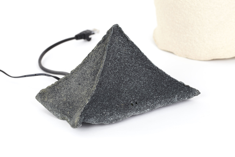 BioElectric plastic made of chitin from crab shells by Jeongwon Ji