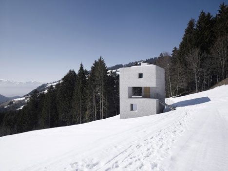 Mountain Cabin by Marte Marte Architects