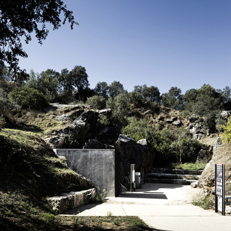 Gruta do Escoural by Nuno Simões + DNSJ.arq