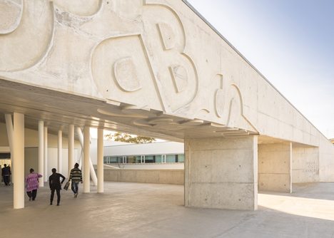 Caneças High School by ARX Portugal