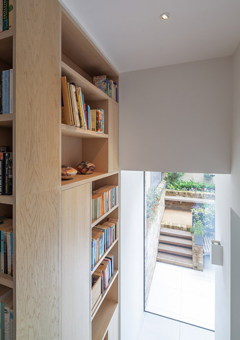 dezeen_Chelsea Town House by Moxon Architects_11