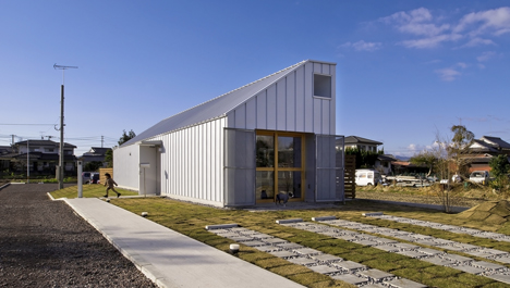 Dog Salon by Horibe Associates