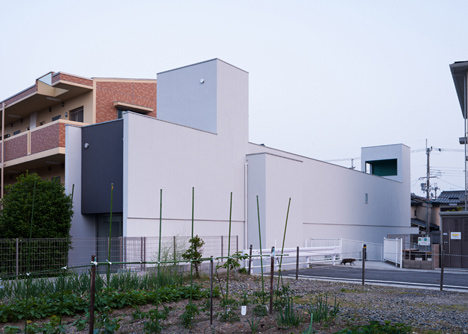 Promenade House by FORM: Kouichi Kimura Arcitects