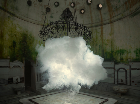 Nimbus Cukurcuma Hama I - Berndnaut Smilde