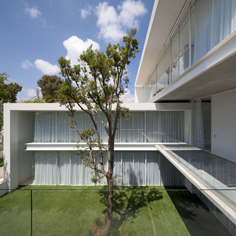 House Between Two Yards by Pitsou Kedem