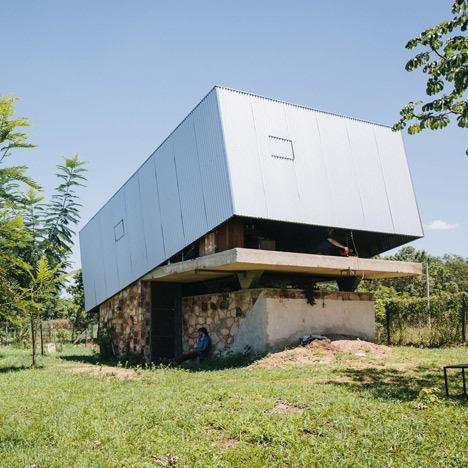 Caja Obscura by Javier Corvalán