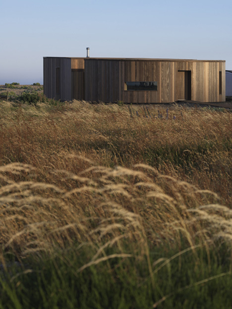 El Ray at Dungeness Beach by Simon Conder Associates