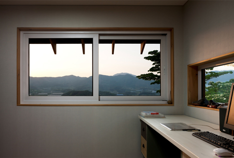 House in Geochang by studio_GAON