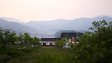 House in Geochang by studio_GAON