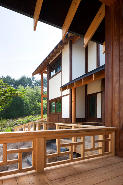 House in Geochang by studio_GAON
