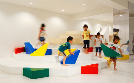 Pixy Hall by Moriyuki Ochiai Architects 