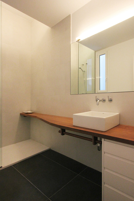 Renovation of an apartment in Barcelona by Laura Bonell Mas