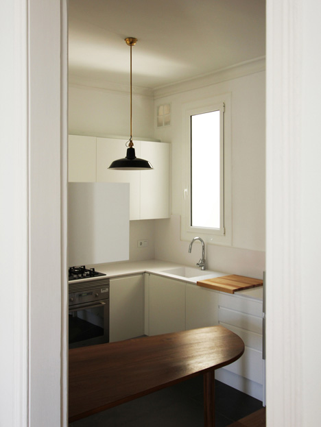 Renovation of an apartment in Barcelona by Laura Bonell Mas