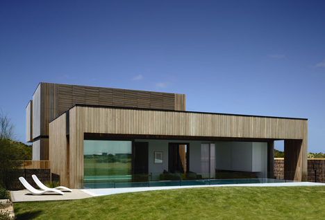 Torquay House by Wolveridge