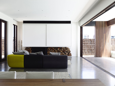 Torquay House by Wolveridge