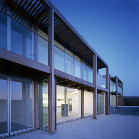 Two Passive Solar Gain Houses in Porthtowan by Simon Conder Associates