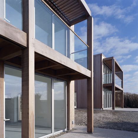 Two Passive Solar Gain Houses in Porthtowan by Simon Conder Associates