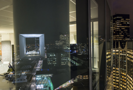 Abseiling architectural photography by Carlos Ayesta