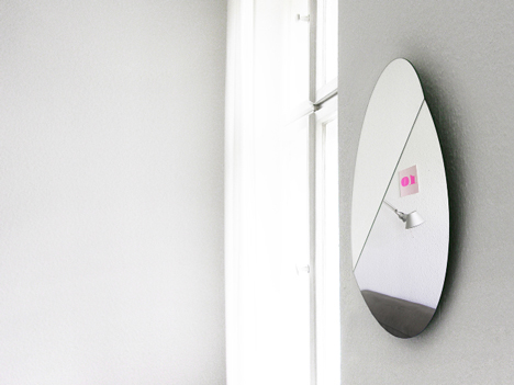 Mirror 180 by Halb/Halb