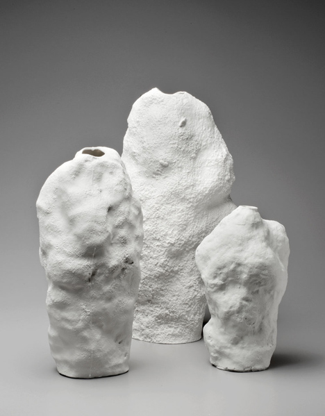 Snow Vase by Maxim Velčovský