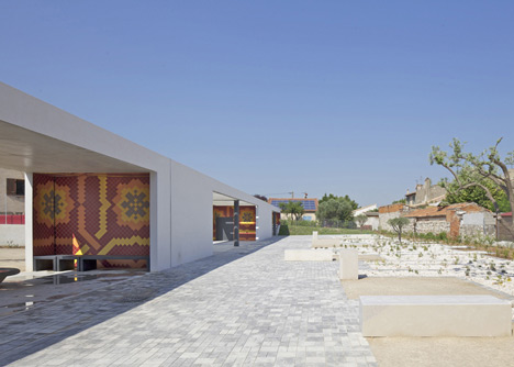 City Centre Pavilion and Main Square by Comac