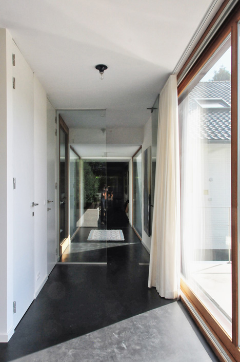 House Wiva by Oyo