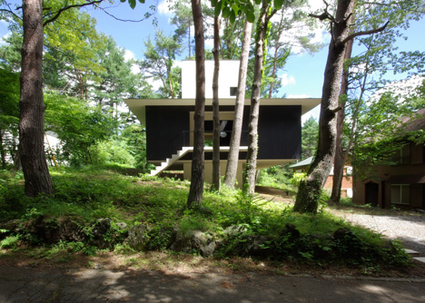 House in Fujizakura by Case Design Studio