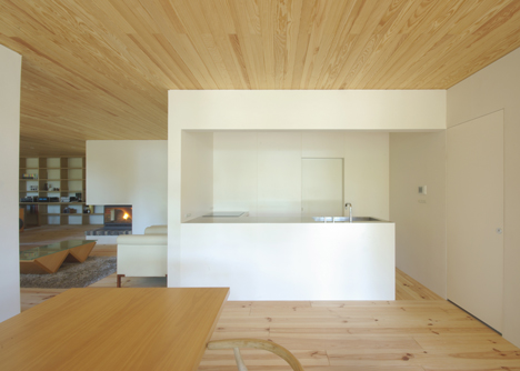House in Oiwake by Case Design Studio