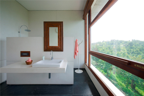 Khopoli House by Spasm Design Architects