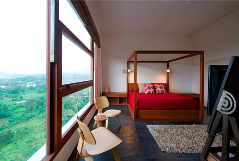 Khopoli House by Spasm Design Architects