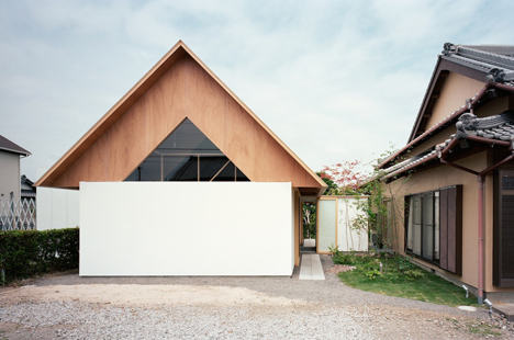 Koya No Sumika by mA-style architects