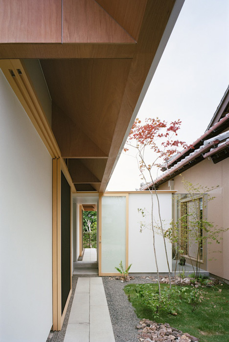 Koya No Sumika by mA-style architects