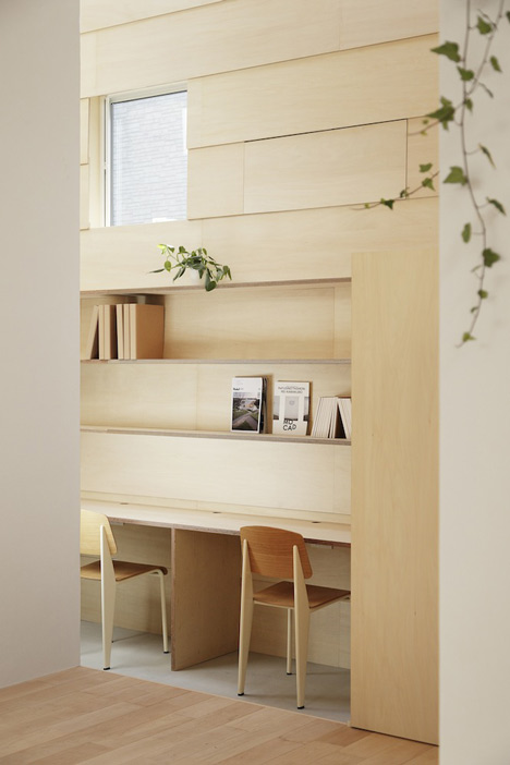 Light Walls House by mA-style architects
