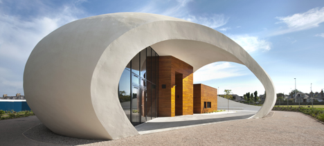 Maggie’s Centre by Snohetta