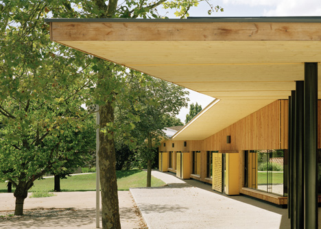 Paul Chevallier School by Tectoniques